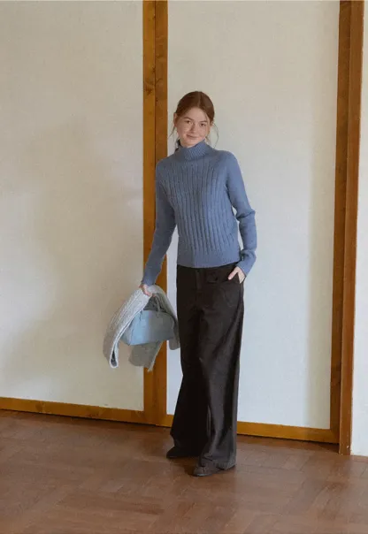 Ribbed Knit Turtleneck Woolen Sweater
