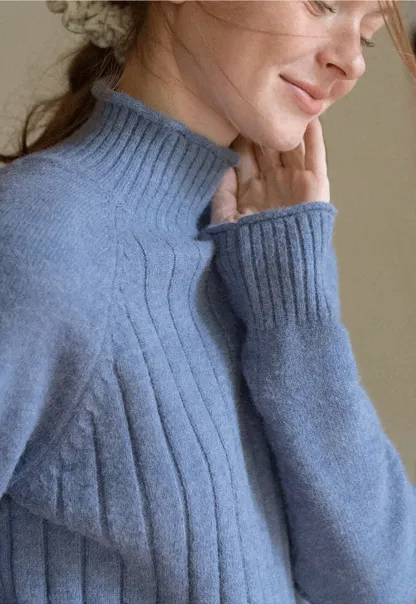 Ribbed Knit Turtleneck Woolen Sweater