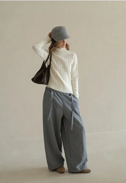Ribbed Knit Turtleneck Woolen Sweater