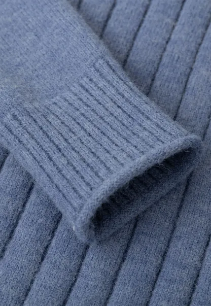Ribbed Knit Turtleneck Woolen Sweater