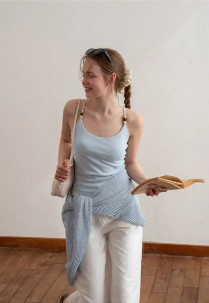 Wide leg jeans with embroidered hem details