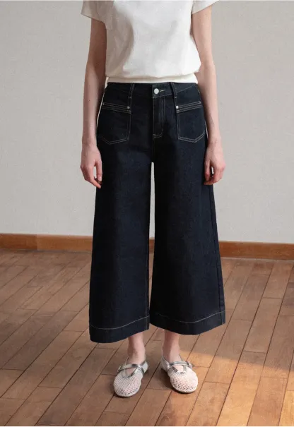 Wide leg cropped denim pants with contrast stitching