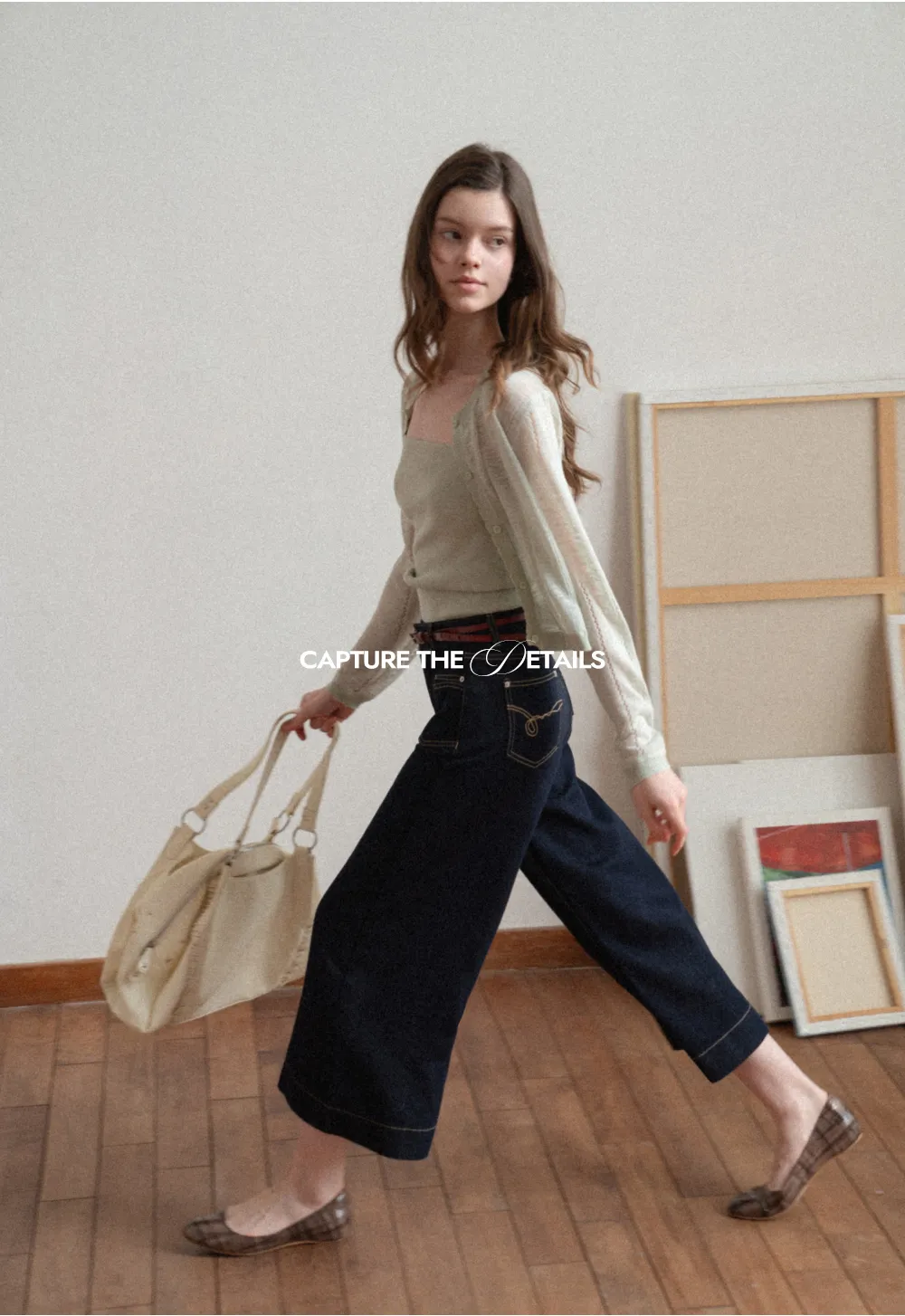 Wide leg cropped denim pants with contrast stitching
