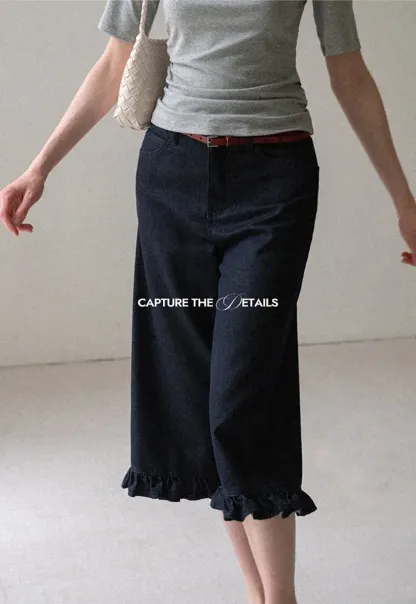 Ruffled Hem Cropped Denim Pants