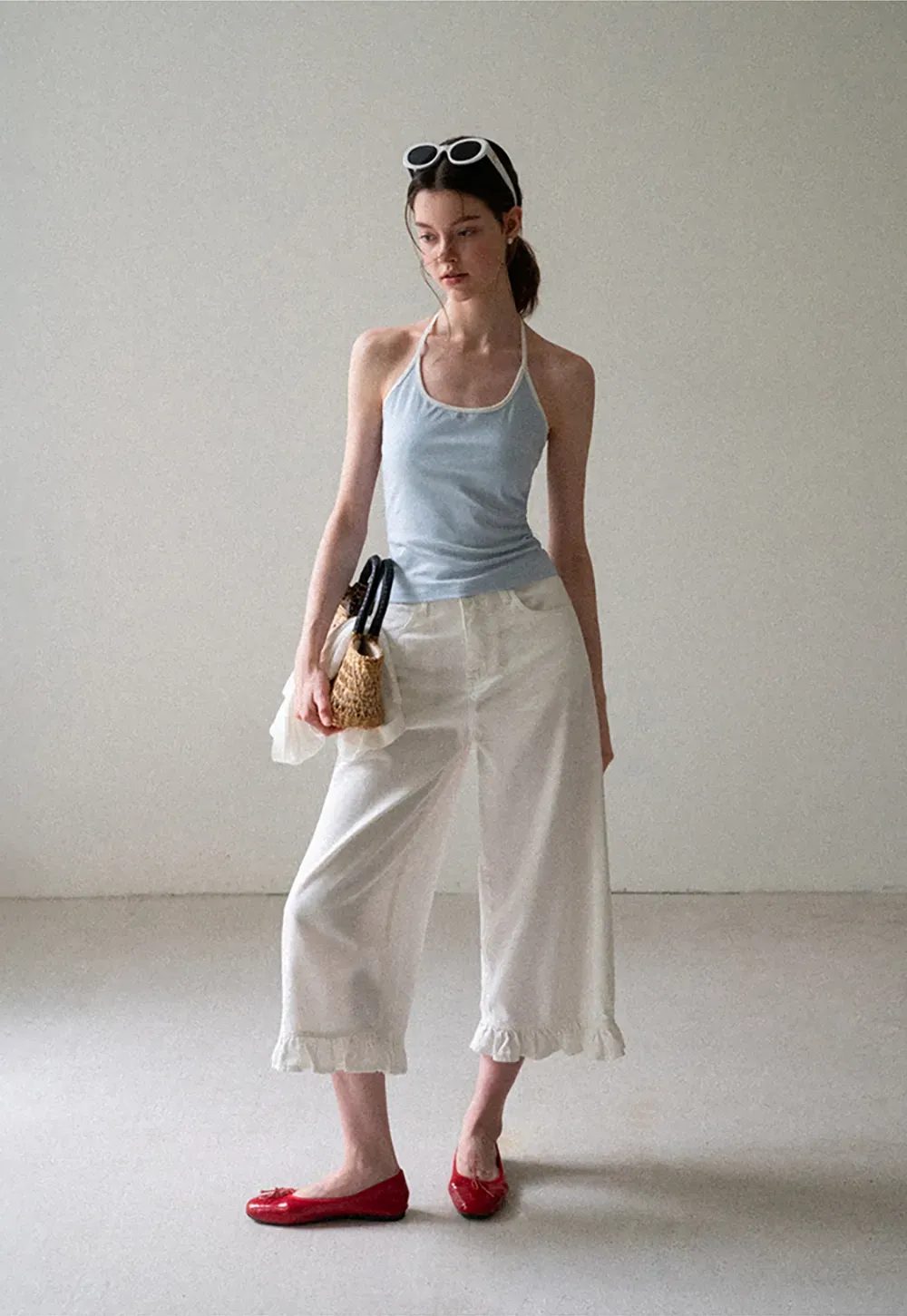 Ruffled Hem Cropped Denim Pants