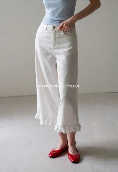 Ruffled Hem Cropped Denim Pants