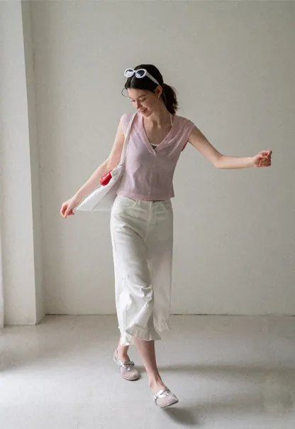 Ruffled Hem Cropped Denim Pants
