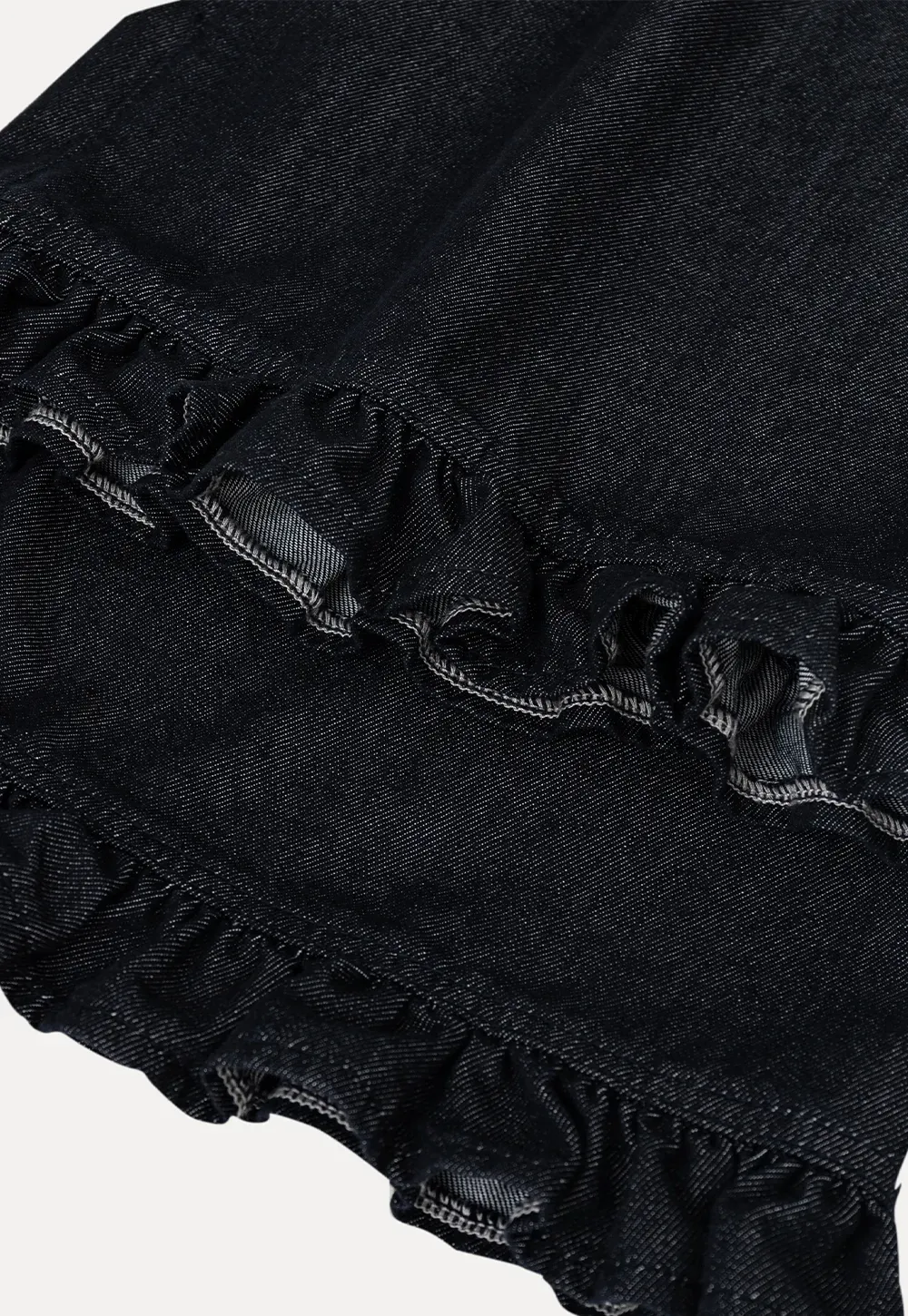 Ruffled Hem Cropped Denim Pants