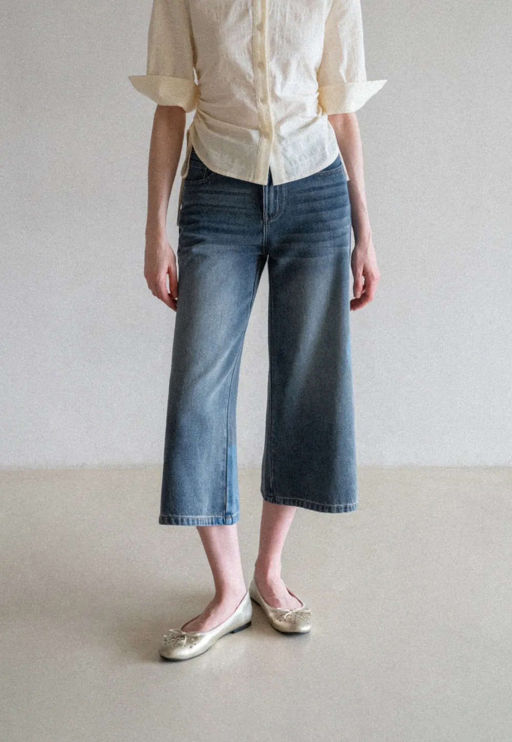 Cropped Wide Leg Denim Pants