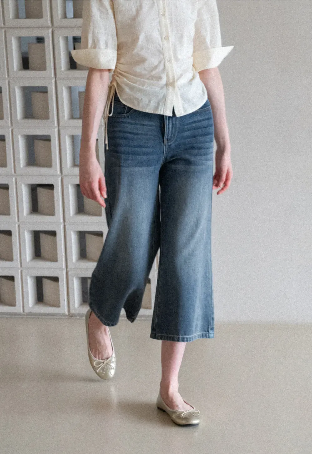 Cropped Wide Leg Denim Pants