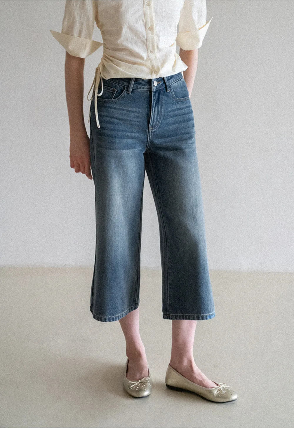 Cropped Wide Leg Denim Pants
