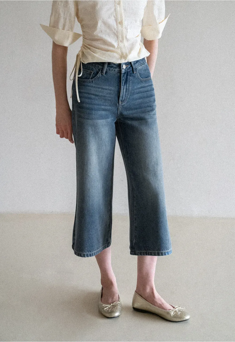 Cropped Wide Leg Denim Pants