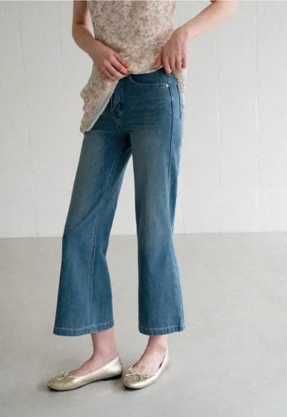 Cropped Flare Leg Denim Jeans