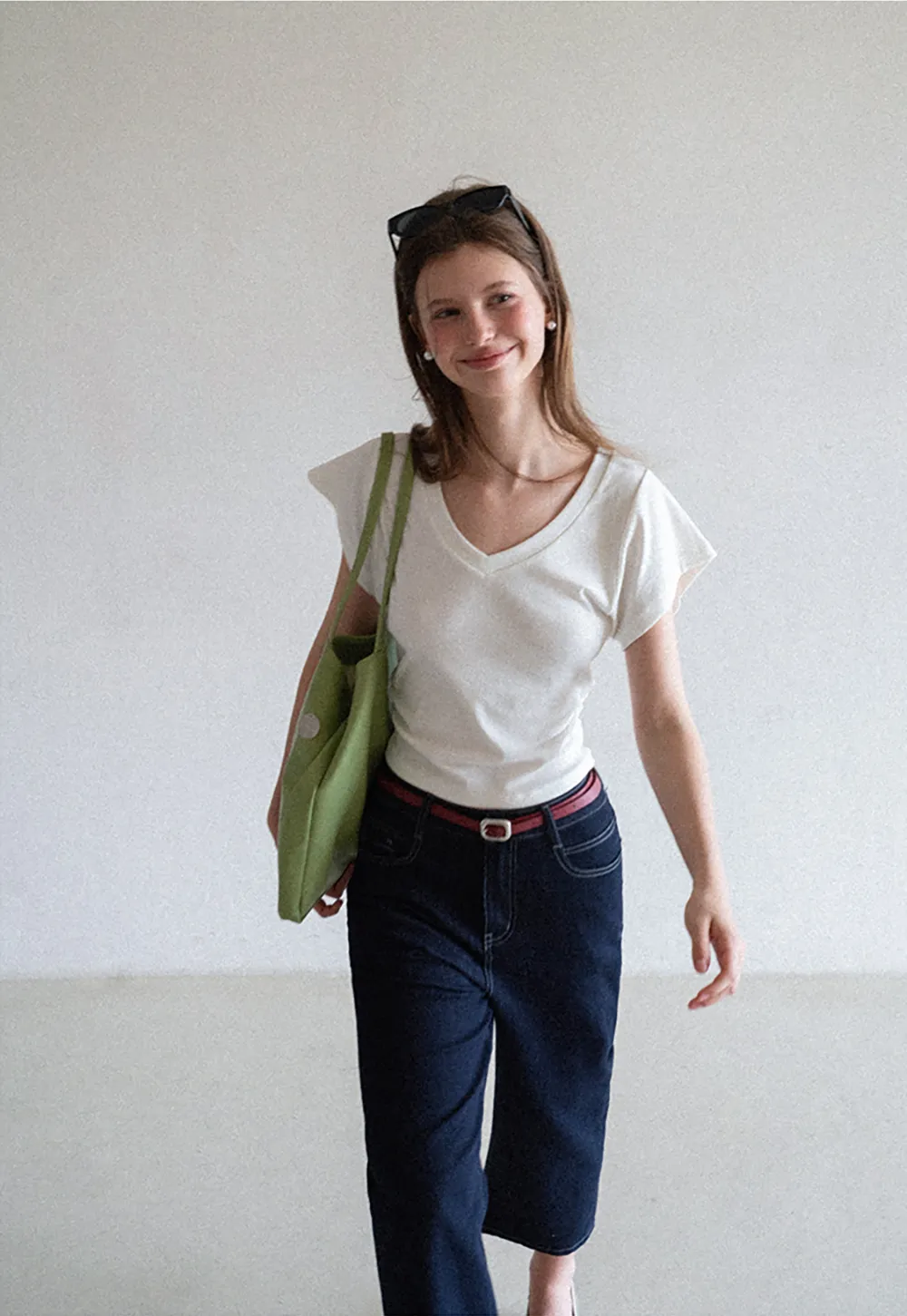 High Waist Straight Cut Cropped Jeans