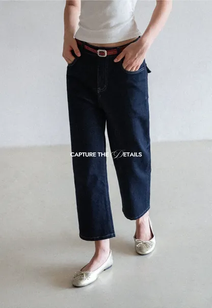 High Waist Straight Cut Cropped Jeans