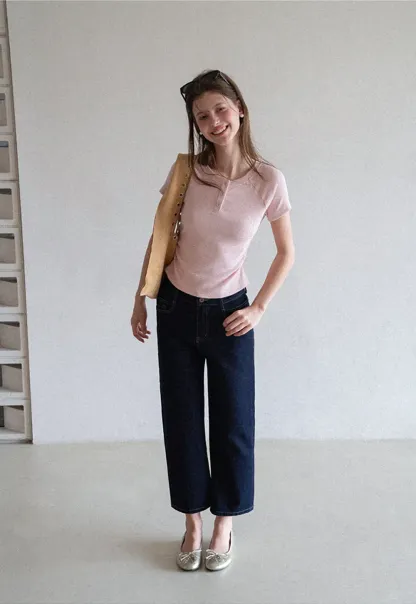 High Waist Straight Cut Cropped Jeans