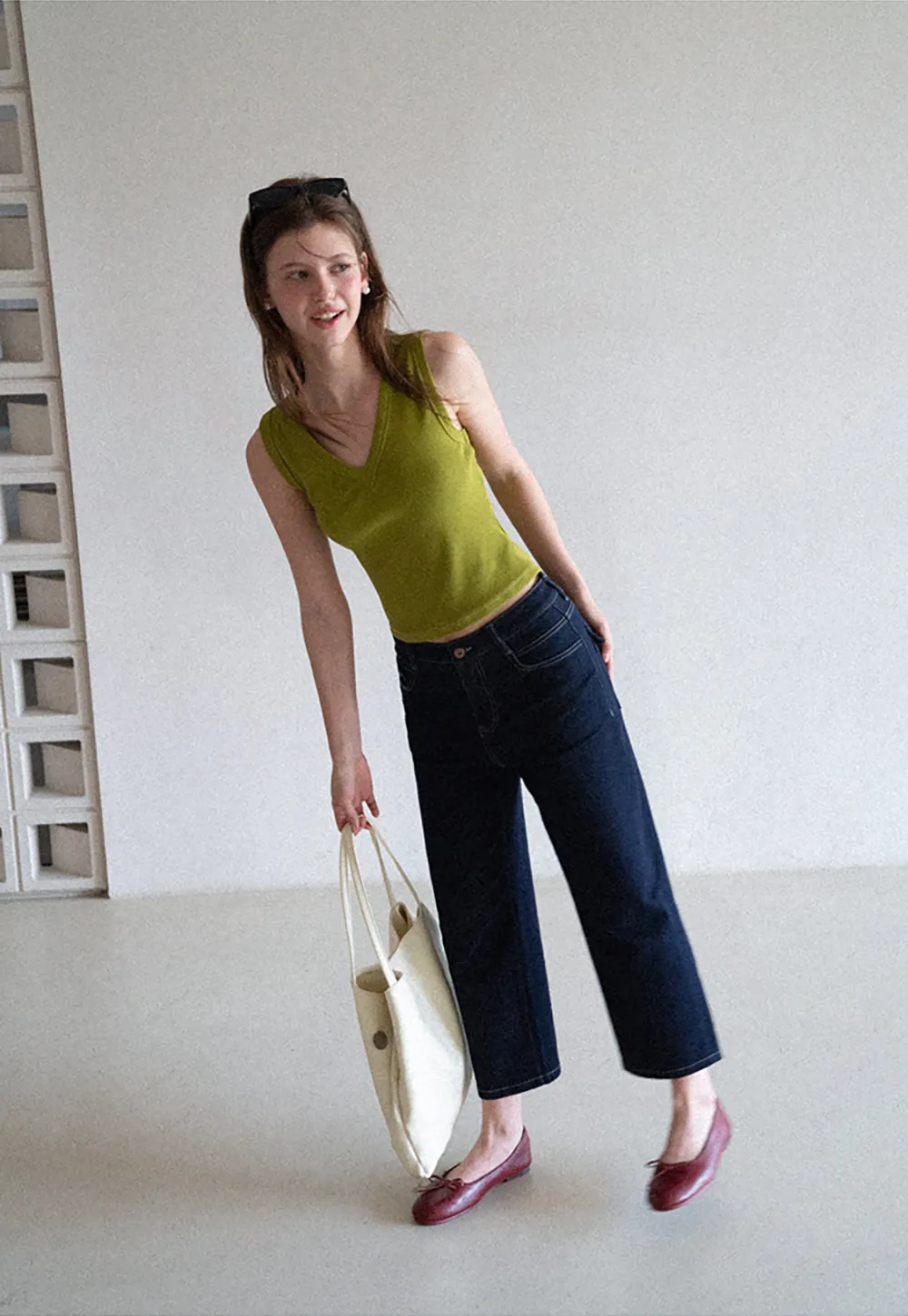 High Waist Straight Cut Cropped Jeans