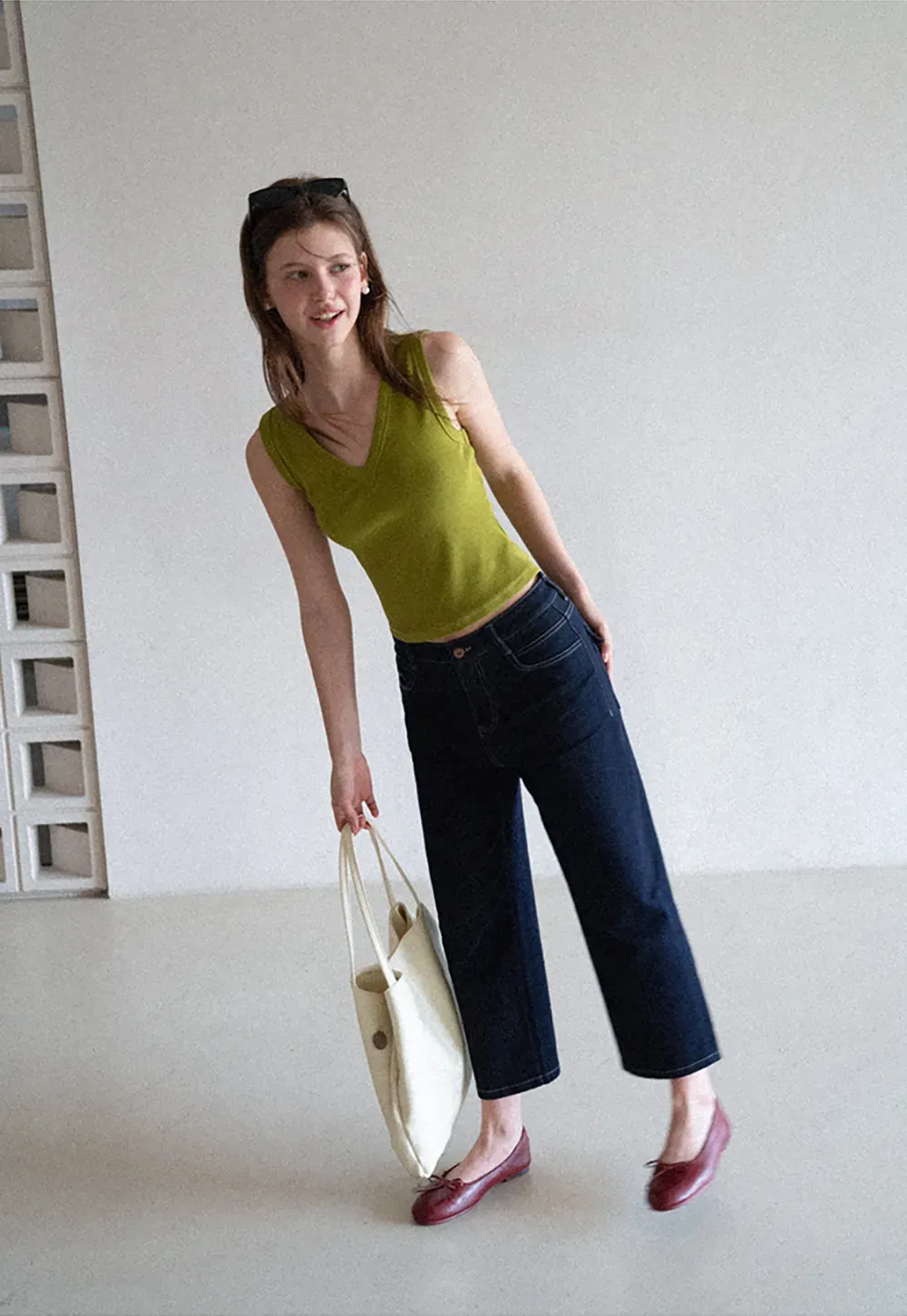 High Waist Straight Cut Cropped Jeans