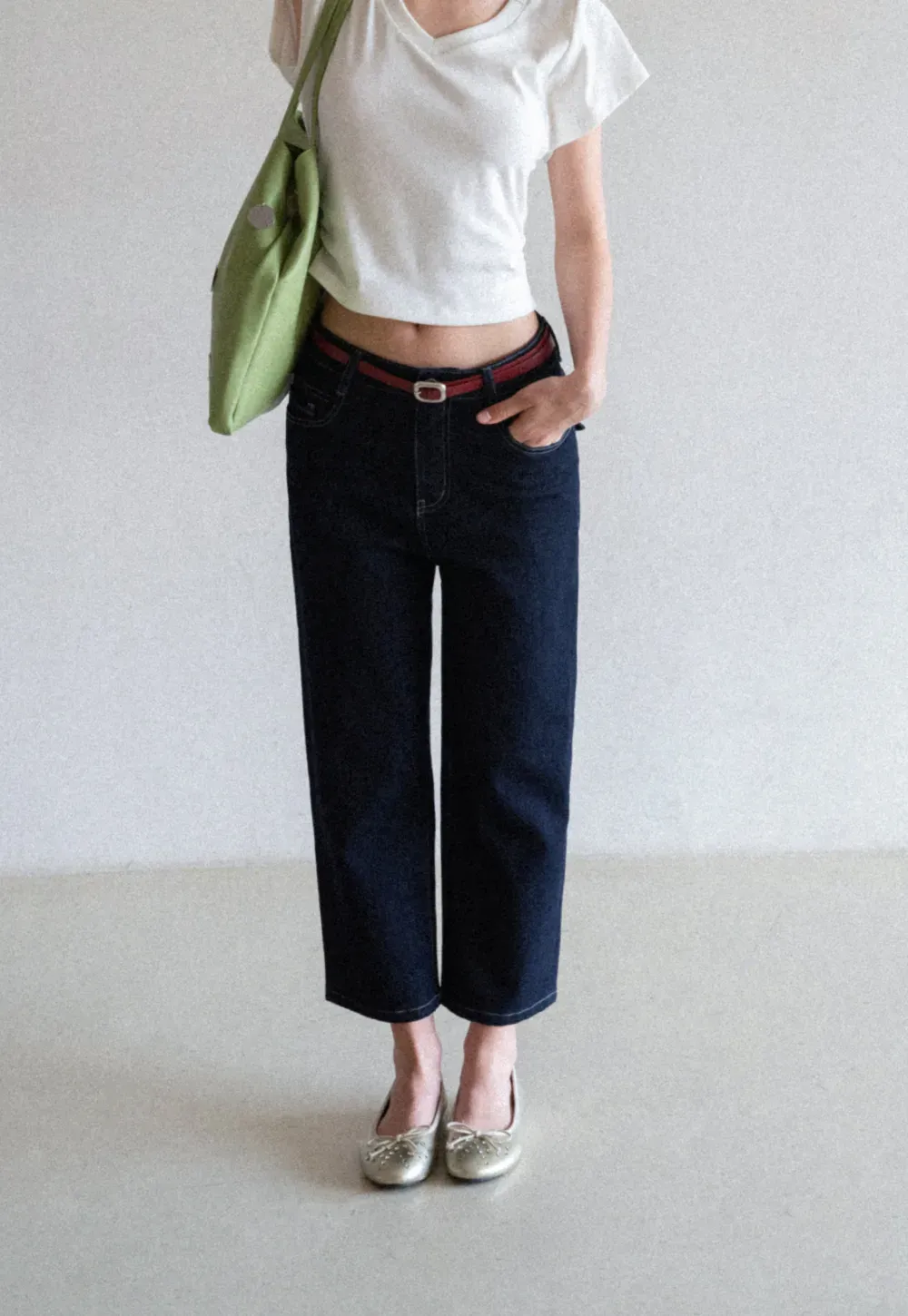 High Waist Straight Cut Cropped Jeans