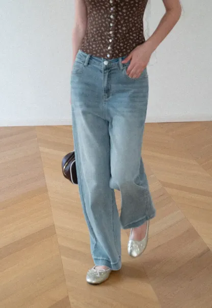 High Waist Wide Leg Straight Fit Jeans