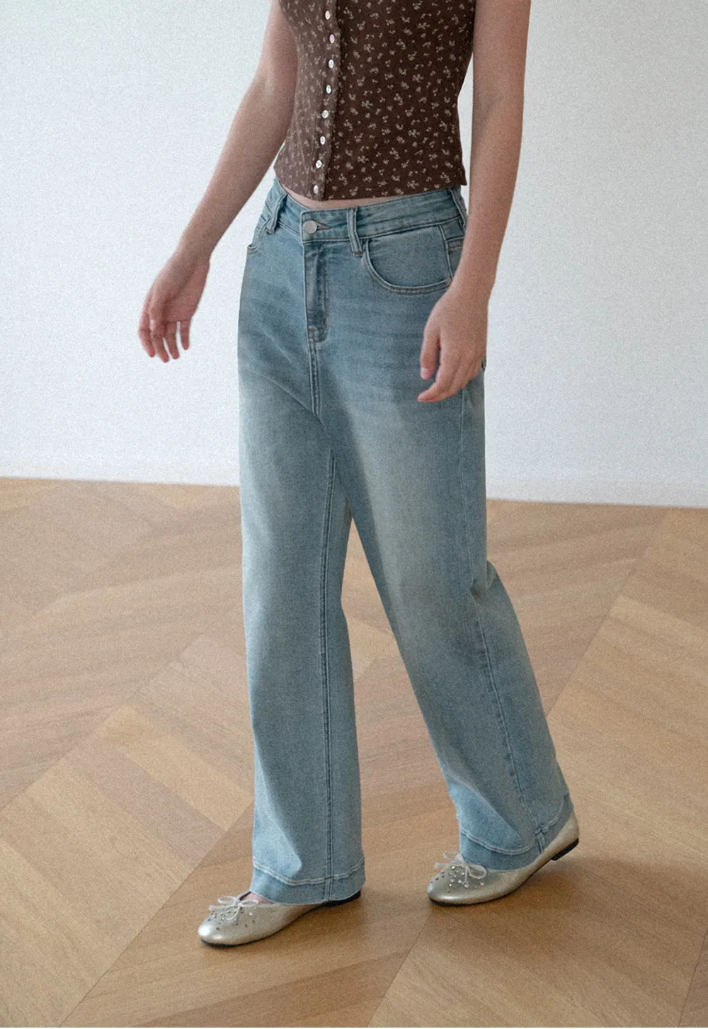 High Waist Wide Leg Straight Fit Jeans