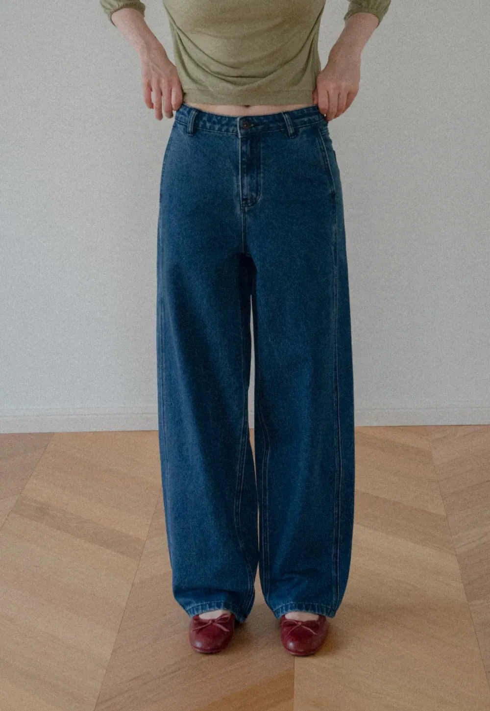 High Waist Wide Leg Straight Fit Jeans