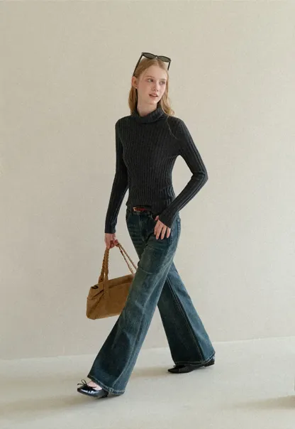 Wide Leg Straight Cut Denim Jeans