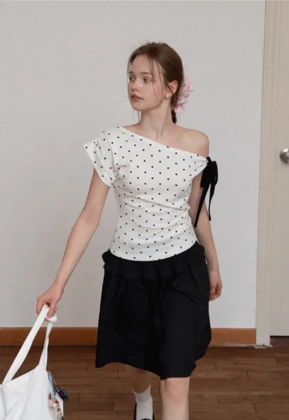 Checkered wide leg skirt with pleated waistband