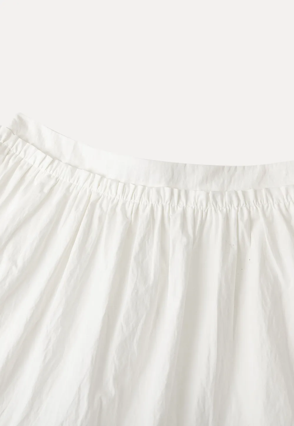 Tiered skirt with lace trim and gathered waist