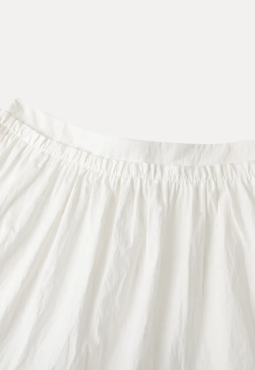 Tiered skirt with lace trim and gathered waist
