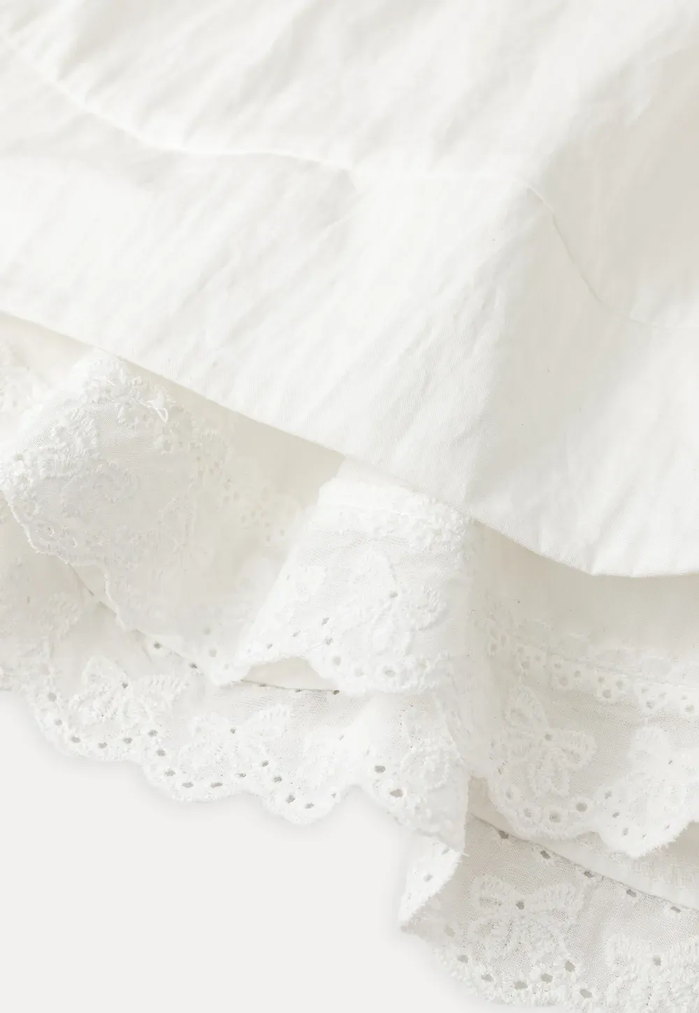 Tiered skirt with lace trim and gathered waist