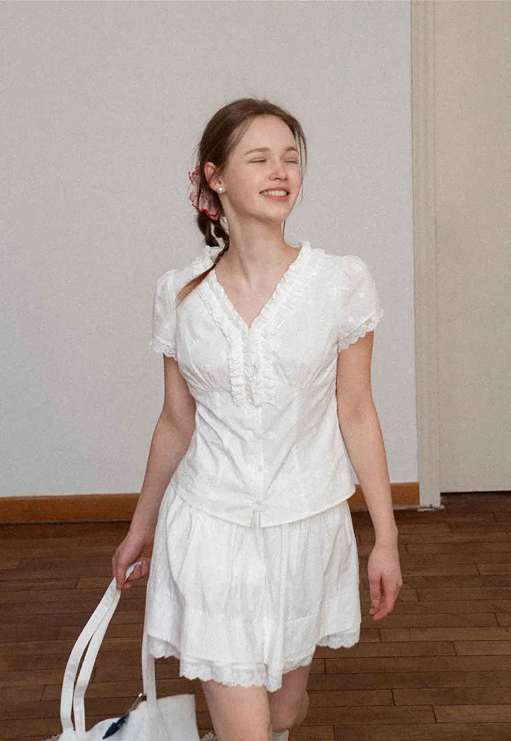 Tiered skirt with lace trim and gathered waist