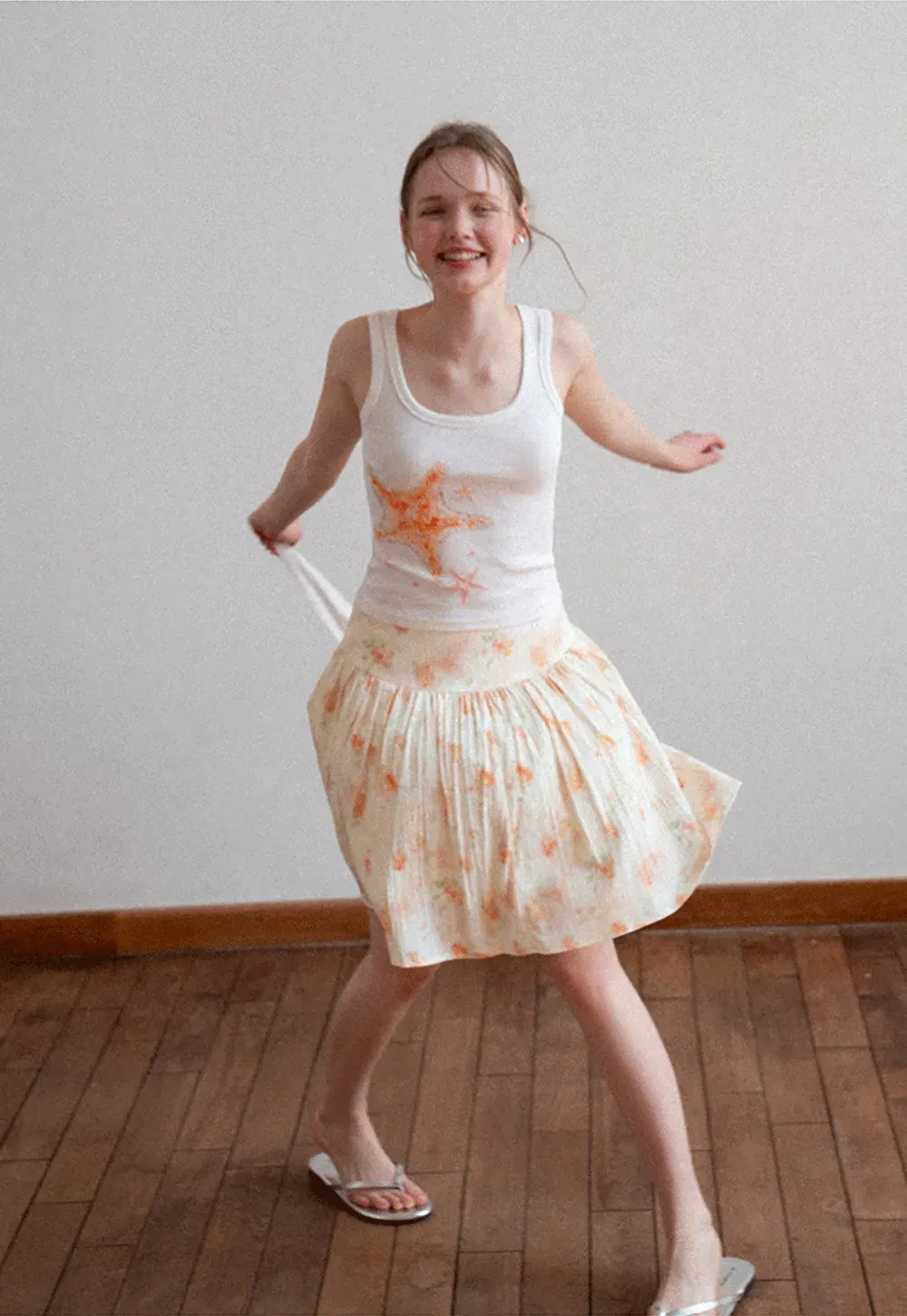 Floral Print Pleated Skirt with Asymmetrical Hem