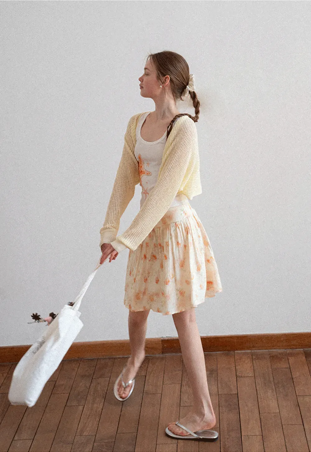 Floral Print Pleated Skirt with Asymmetrical Hem