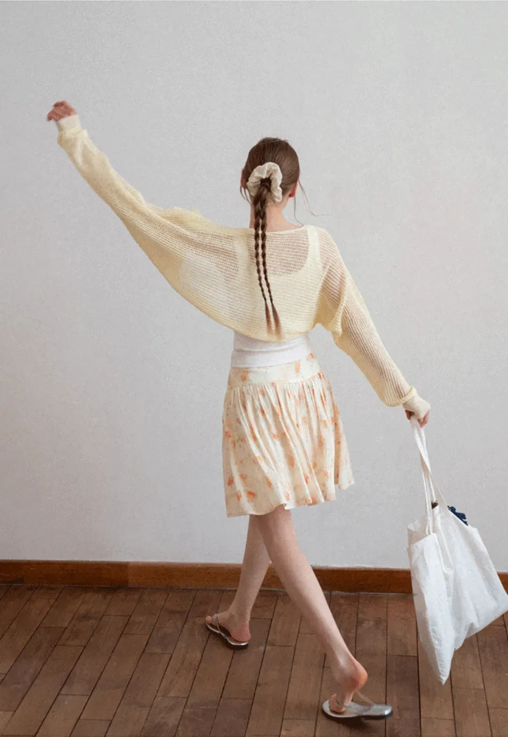 Floral Print Pleated Skirt with Asymmetrical Hem