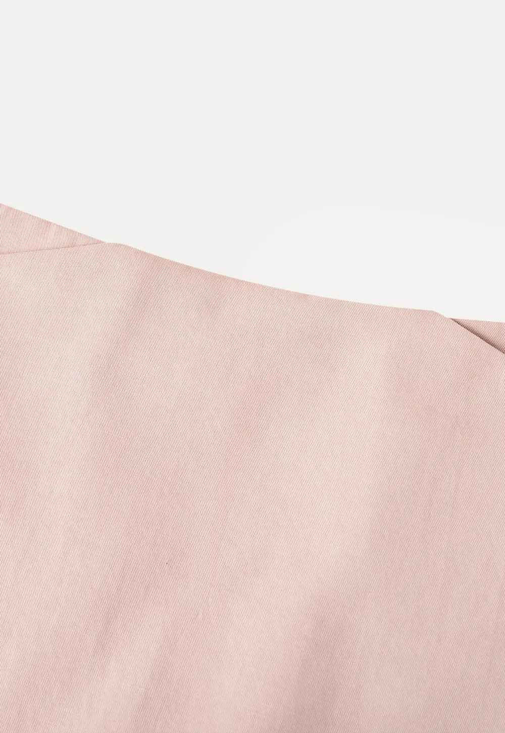 Short skirt with lace trim and button front