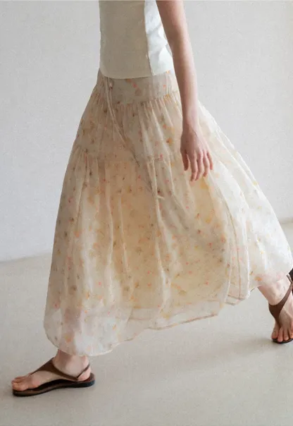 Flowy floral print maxi skirt with tiered layers