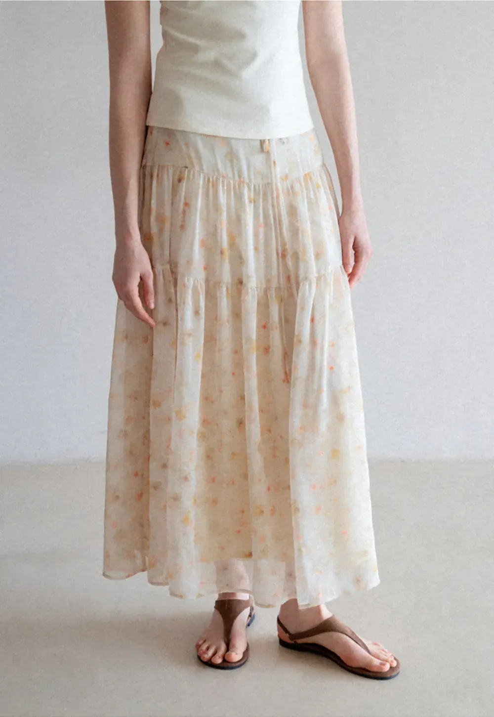 Flowy floral print maxi skirt with tiered layers