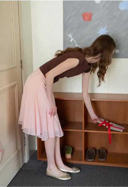 Flowy Pleated Midi Skirt