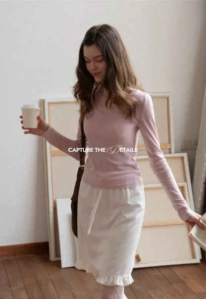 Linen skirt with drawstring waist and ruffled hem