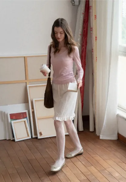 Linen skirt with drawstring waist and ruffled hem