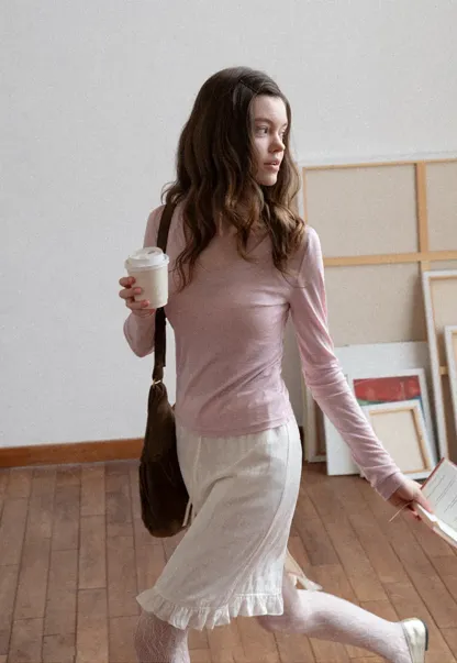 Linen skirt with drawstring waist and ruffled hem