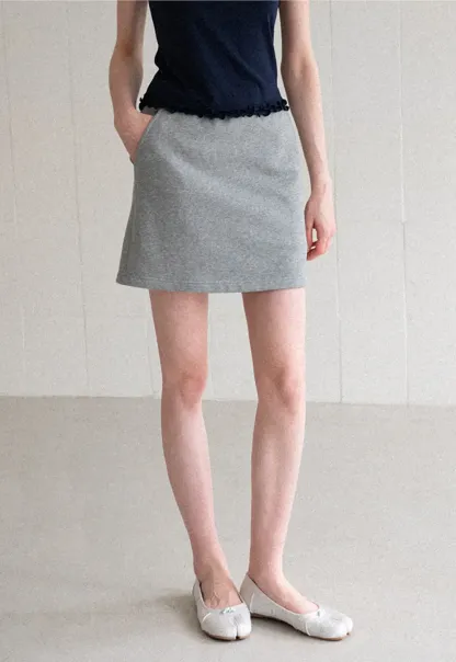 Ribbed Waistband Mini Skirt