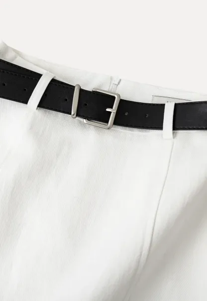 A-line knee length skirt with front seam and belt loop