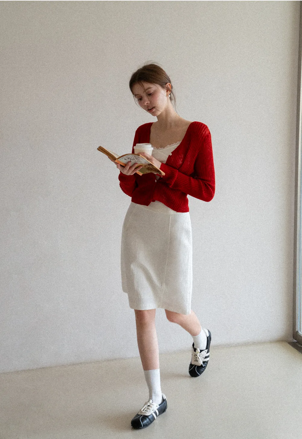 A-line knee length skirt with front seam and belt loop