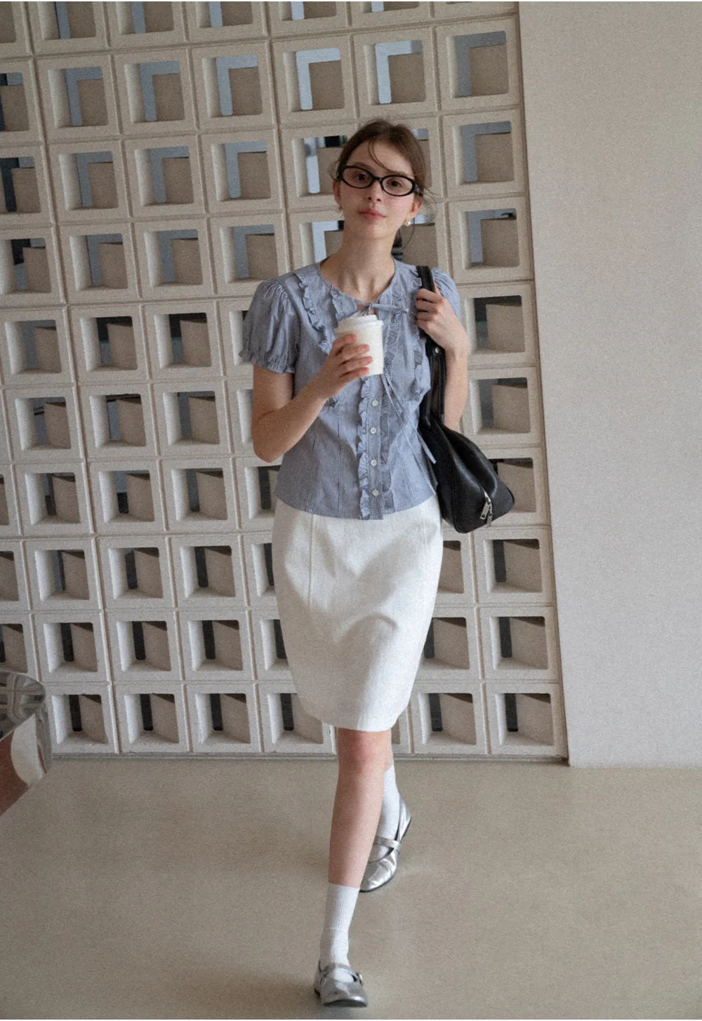 A-line knee length skirt with front seam and belt loop