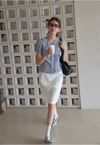 A-line knee length skirt with front seam and belt loop