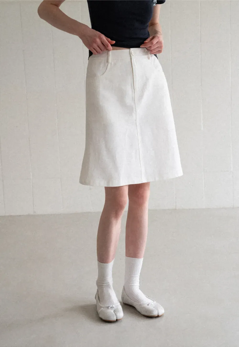 A Line Midi Skirt With Front Seam Detail
