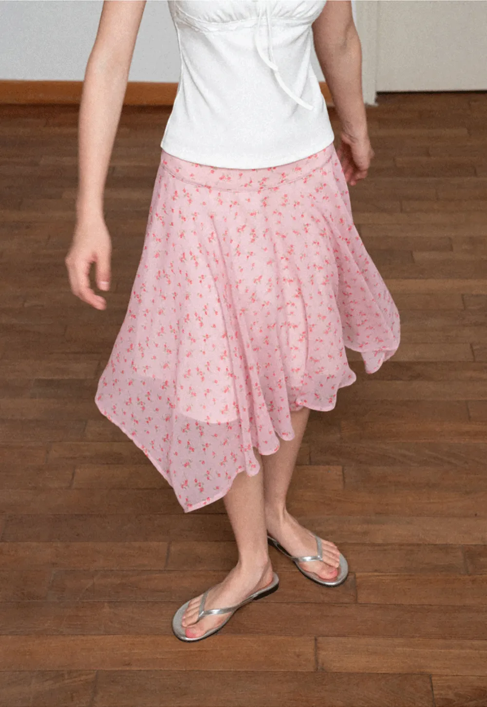 Floral Print Asymmetrical Hem Skirt