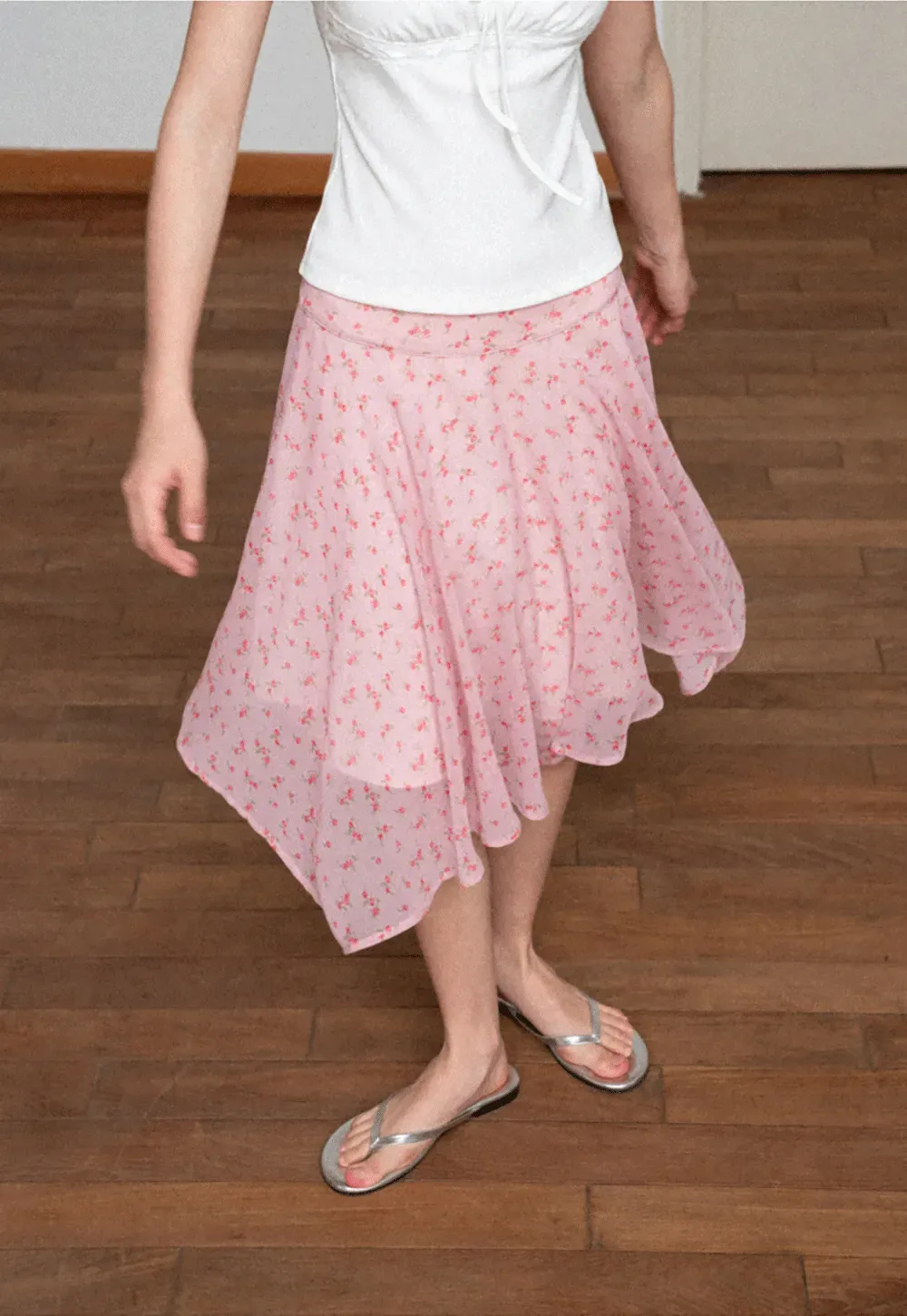 Floral Print Asymmetrical Hem Skirt